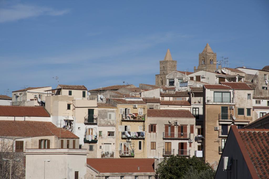 Dea Seaview Apartman Cefalù Kültér fotó