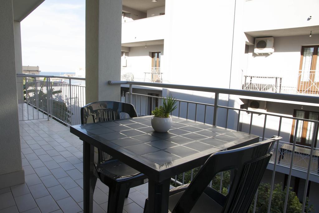 Dea Seaview Apartman Cefalù Kültér fotó